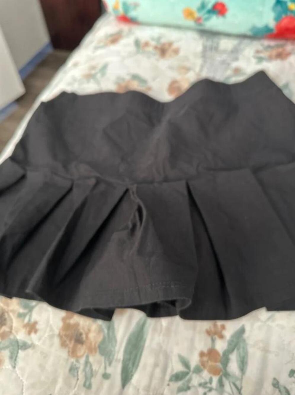 Skort - Picture 3 of 3
